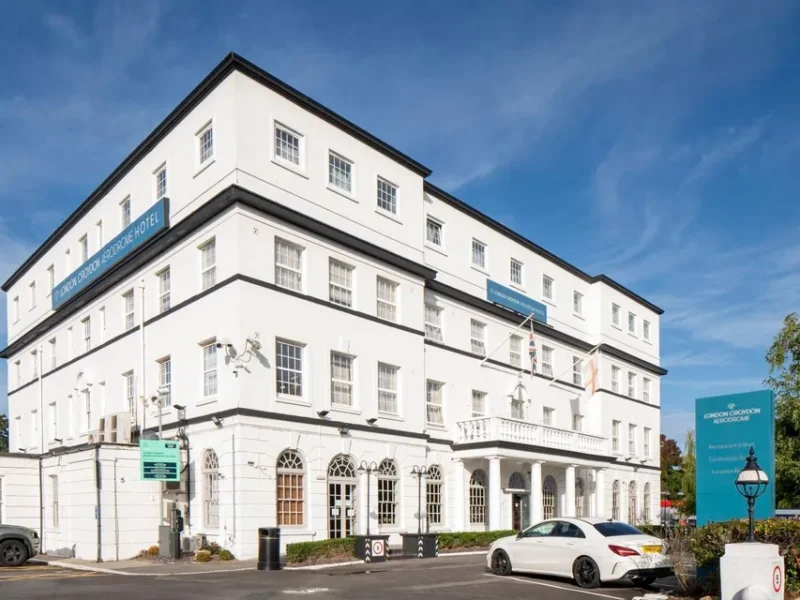 hotel booking online London